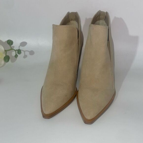 Vince Camuto Gardena Stacked Heel Tan Ankle Booties - Picture 4 of 7